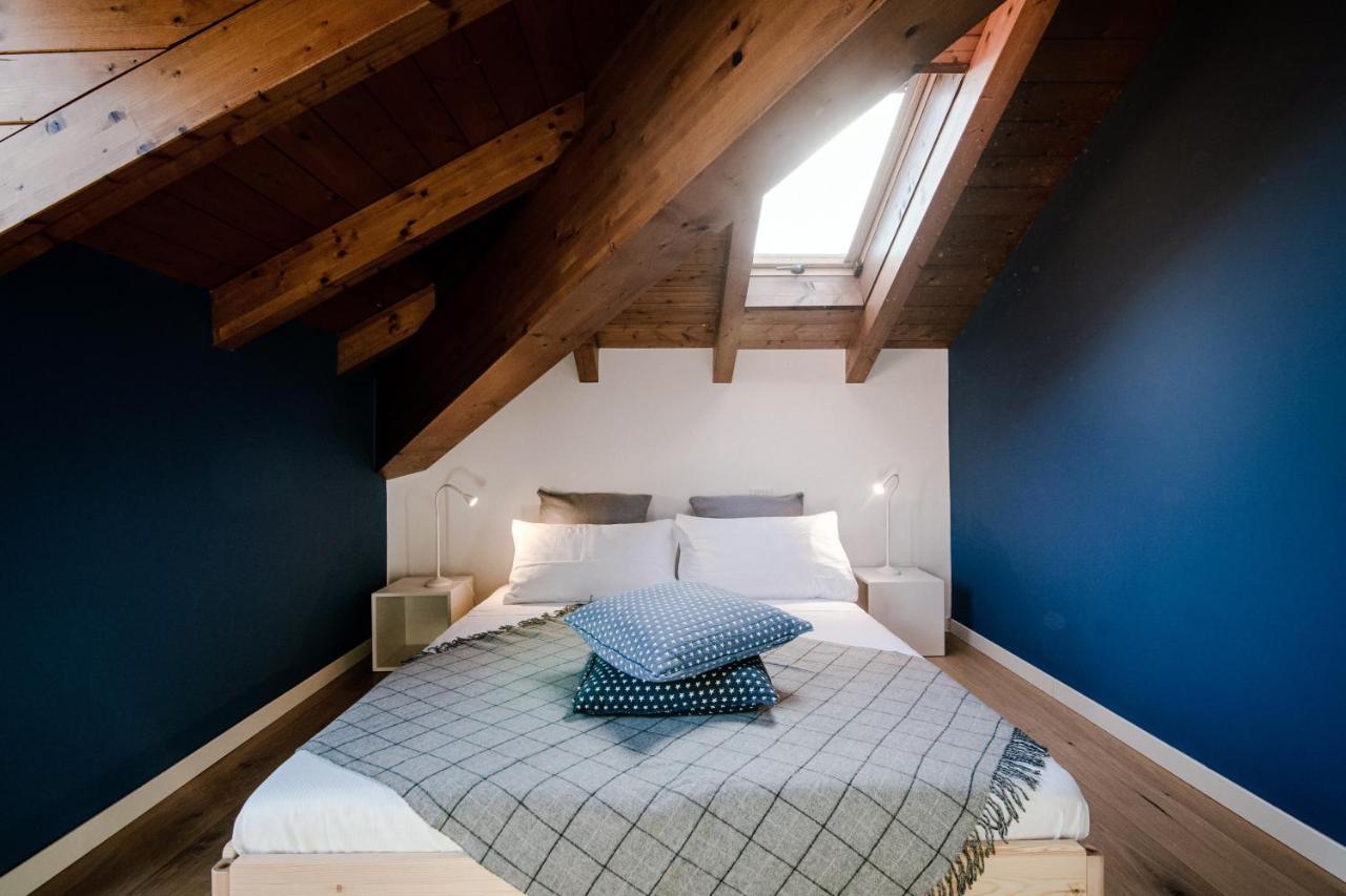 Modern Luxury Attic - BymyhomeinКомо Екстериор снимка